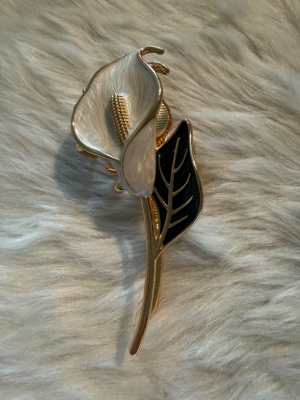 Piper K White Tulip Flower Hair Clip